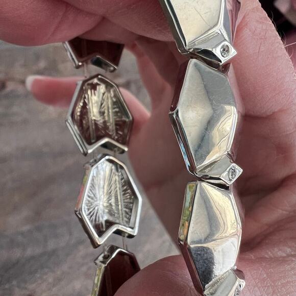 🍭6/$30 Charming Charlie Silver Rhinestone Studded Geometric Stretch Bracelet - Picture 5 of 7